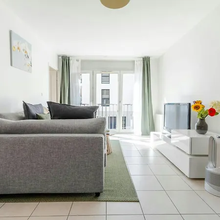 Apartment T2 Confort Lyonnais Metro Republique Garage Ferme