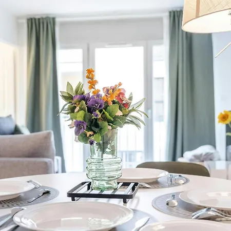 Apartment T2 Confort Lyonnais Metro Republique Garage Ferme *