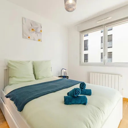 T2 Confort Lyonnais Metro Republique Garage Ferme Apartament